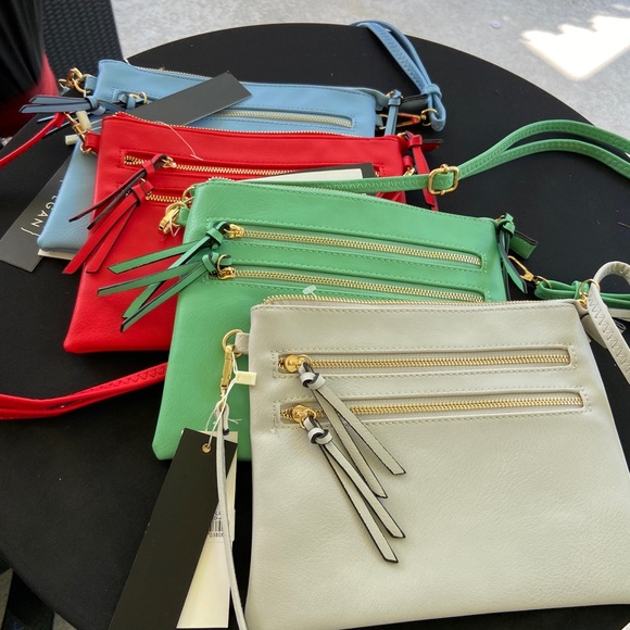 🆕 Vegan leather crossbody purse - Picture 9 of 15